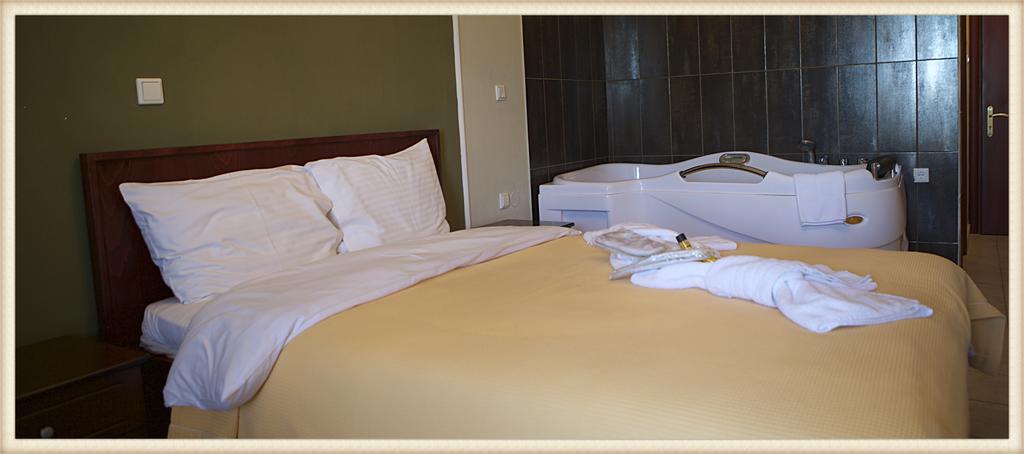 Voreas Hotel กาโต ลูตรากี ห้อง รูปภาพ